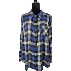 Torrid Woman’s Black Navy Blue Plaid Long Sleeve Button Down shirt size 2